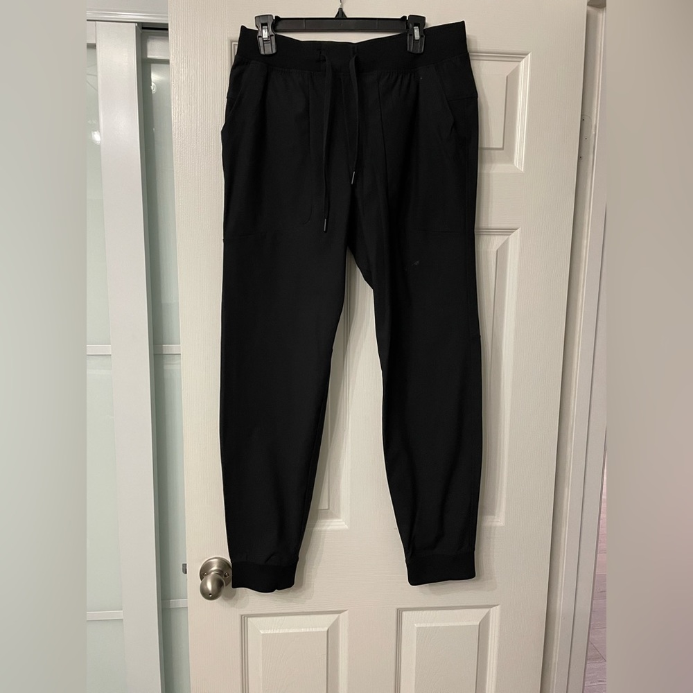 Lululemon men’s joggers size Large